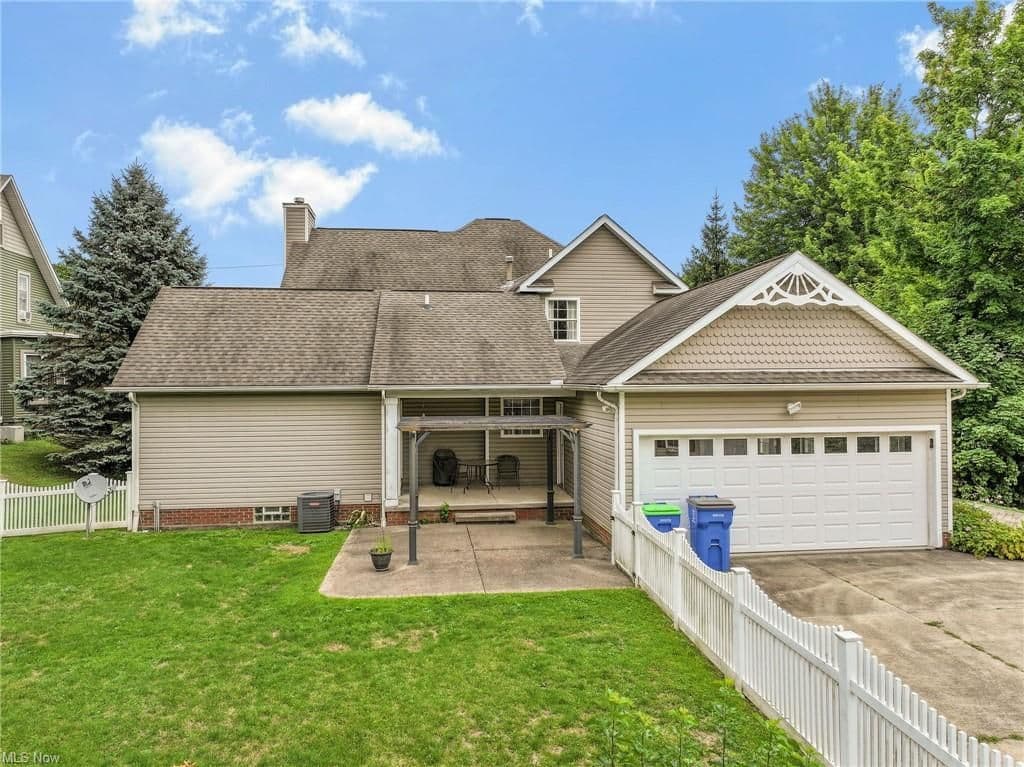 14588 Baird Street, Burton - photo 16
