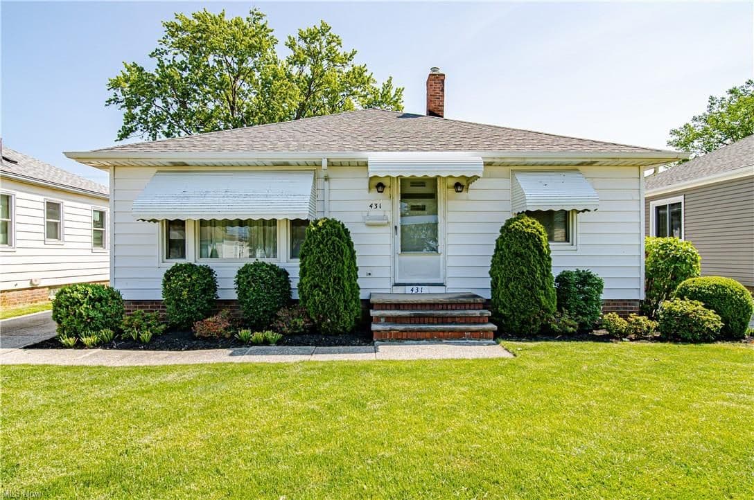 431 E 309th Street, Willowick - photo 1