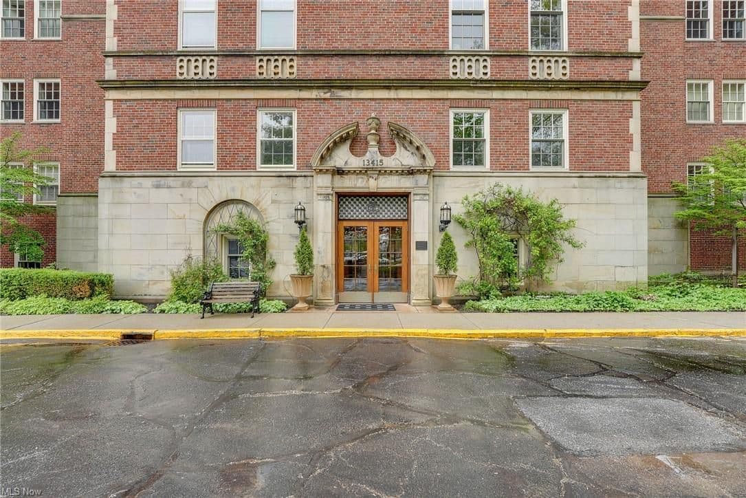 13415 Shaker Boulevard #11H4, Cleveland - photo 1
