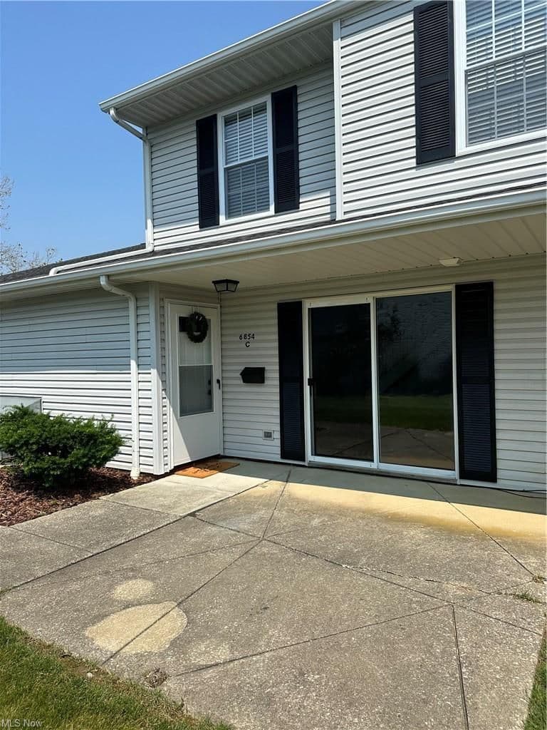 6854 Beacon Drive #67-C, Mentor - photo 1